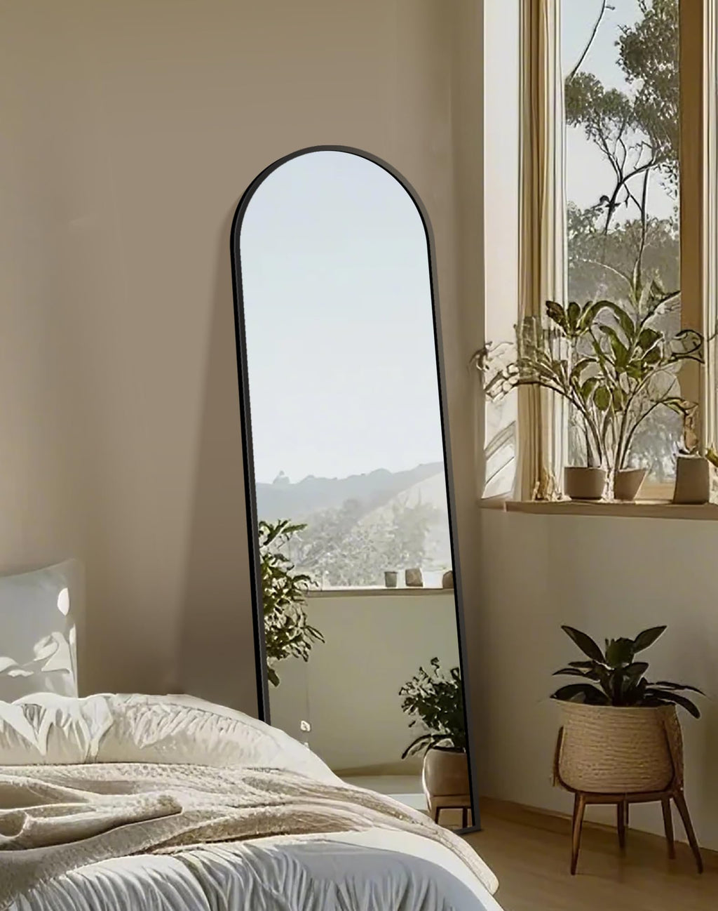 Arched Full Length Black Floor Mirror with Stand S735