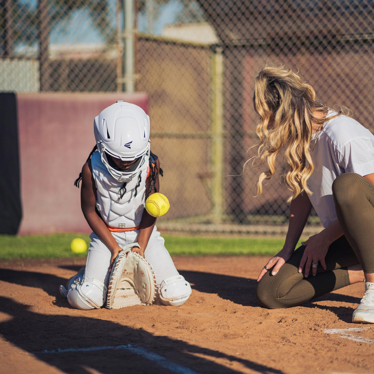 Youth Softball Catcher's Set with Helmet, Leg Guards & Chest Protector V678